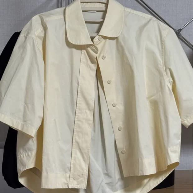 마지막가격) 유노이아 Poplin Crop Shirt 엘로우