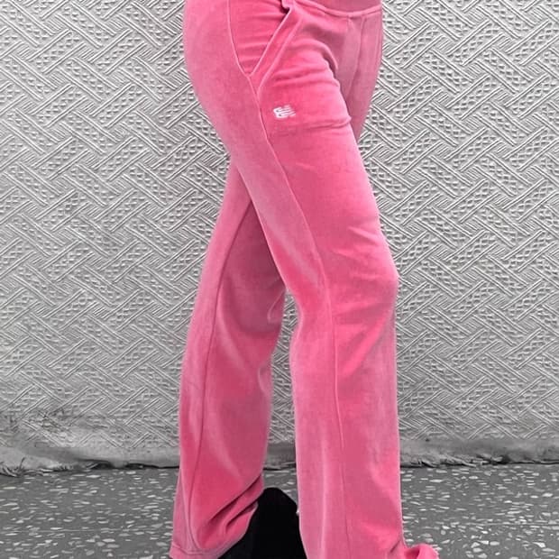 뉴발란스 Y2K 대장급 핑크 벨벳 트레이닝 팬츠 S C07139