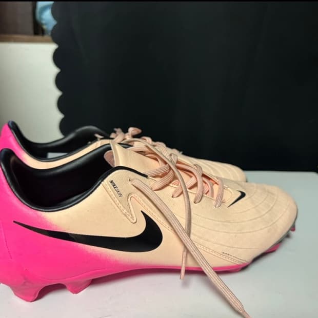 나이키 팬텀 GX 핑크 축구화 280