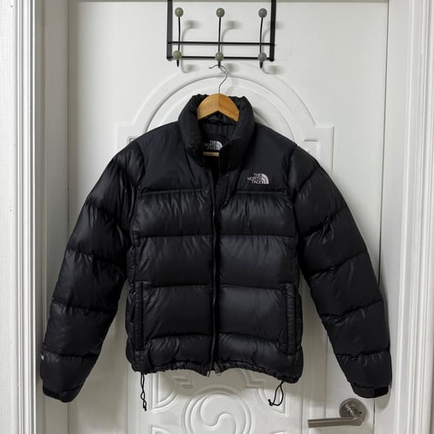 85 M사이즈 여성 노스페이스 눕시 700 패딩
