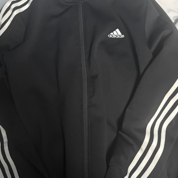 아디다스 트랙탑