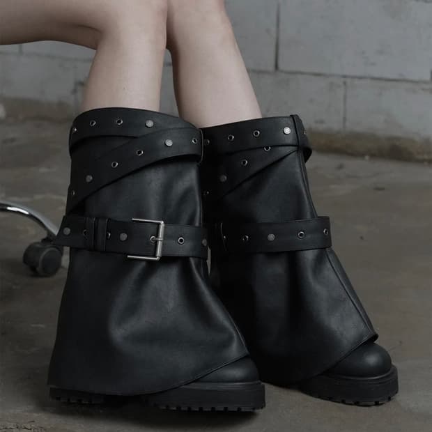 에트오소메 레더 부츠 ( 새상품 )