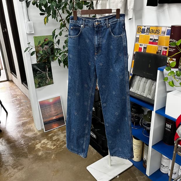 산드로 자수로고 데님팬츠 38
