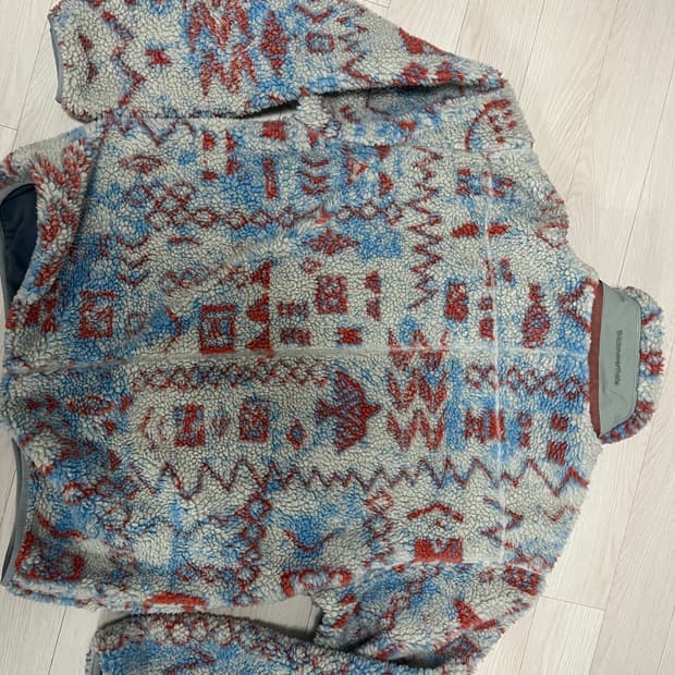 디스이즈네버댓 후리스 L사이즈