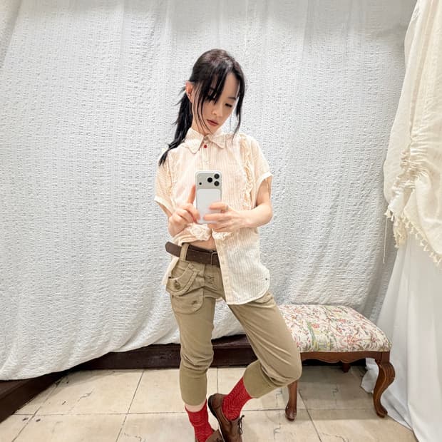 Burberry blue label camel capri