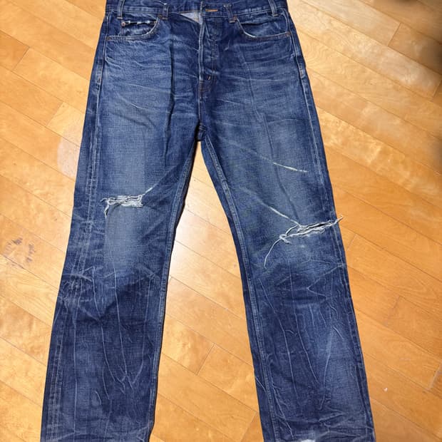 셀린느 문라이트 워싱 셀비지 진