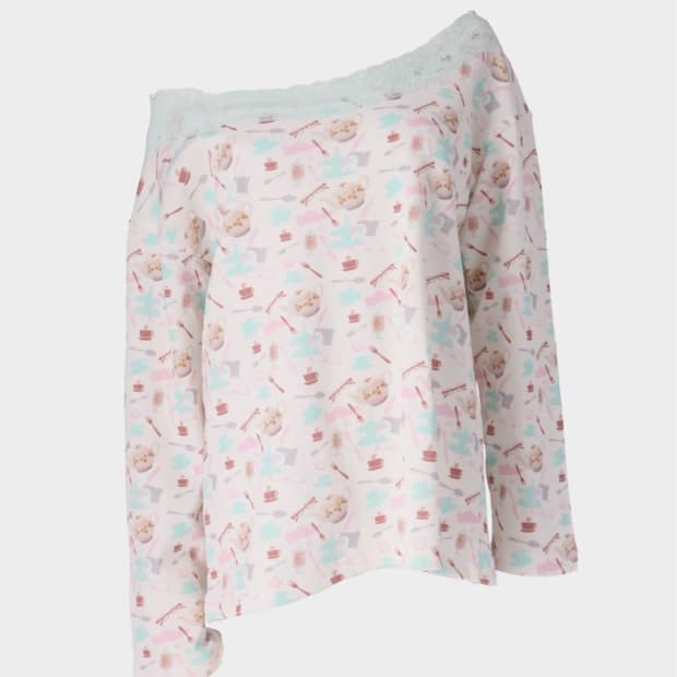 혼쿄 Off - Shoulder Loose Top- Tea Party