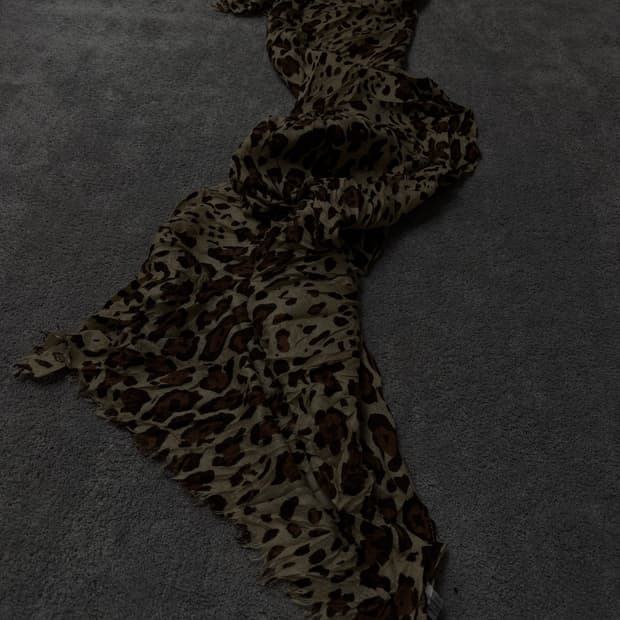 Vintage v-kei punk mood leopard scarf