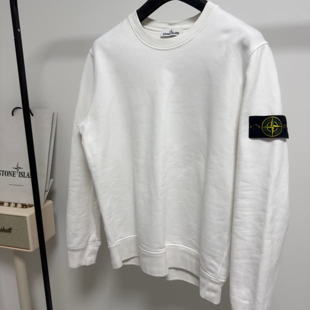 [ L ] 스톤아일랜드 맨투맨 스웻셔츠 화이트