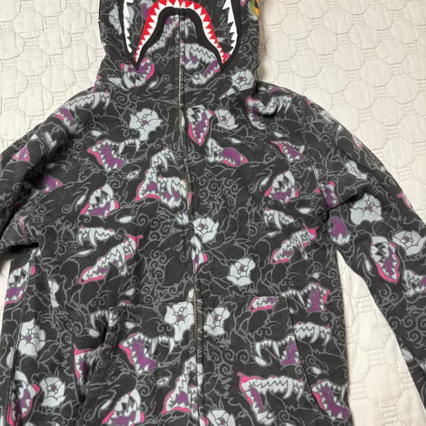 베이프 재패니즈 타투 카모 샤크 후드집업