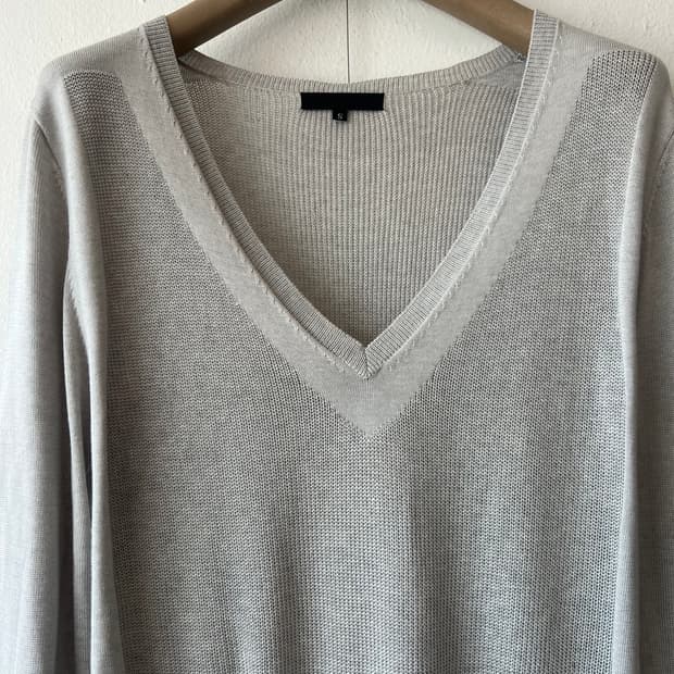 iCB 여성 그레이 브이넥니트 코튼니트