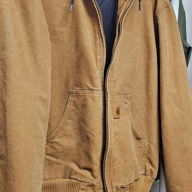 칼하트 액티브 j130 자켓팝니다 s사이즈