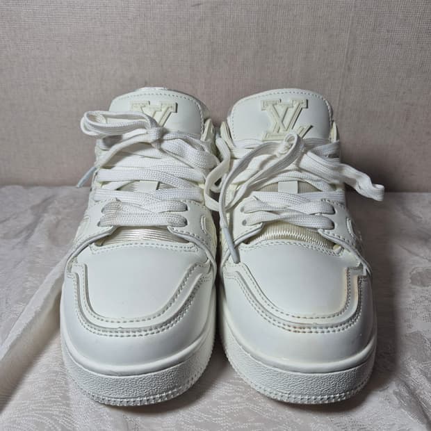 루이비통 LV 트레이너 5.5 (230)