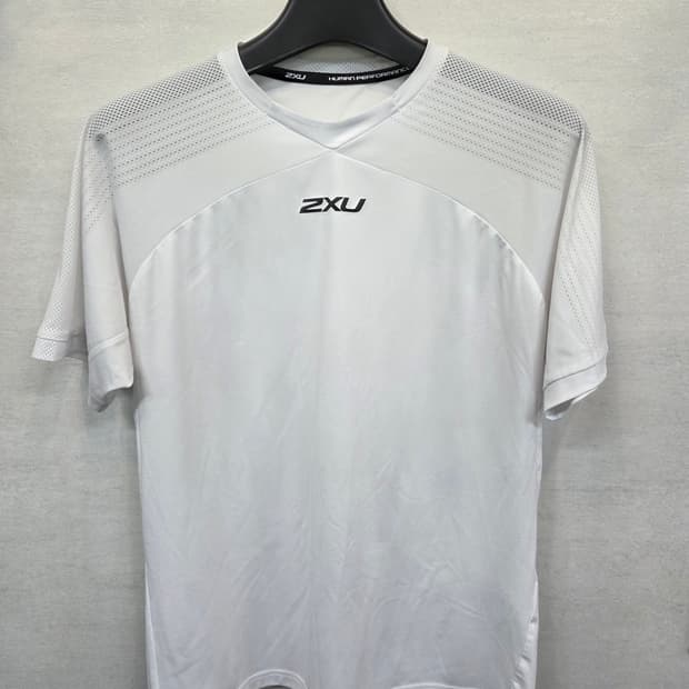 2xu 기능성 메쉬 반팔 xl