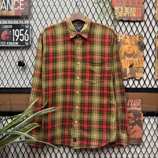 아베크롬비 플란넬 체크 셔츠 전면 원포켓 포인트 레드 카키