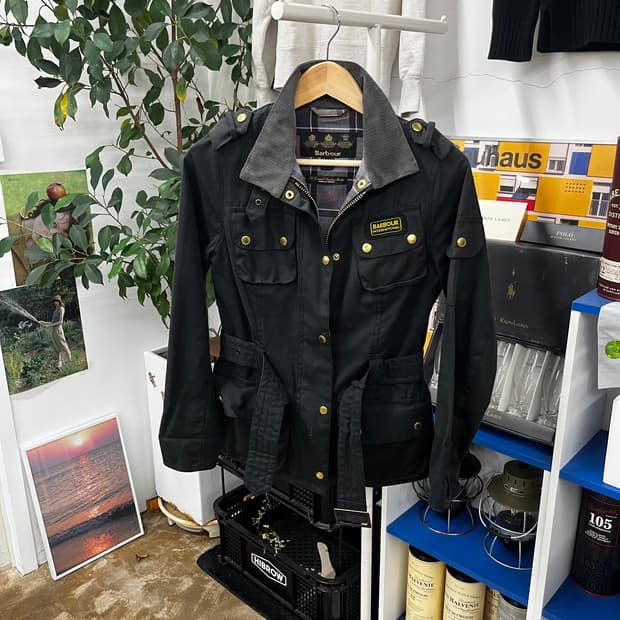 바버 우먼 인터네셔널 왁스자켓 Uk8