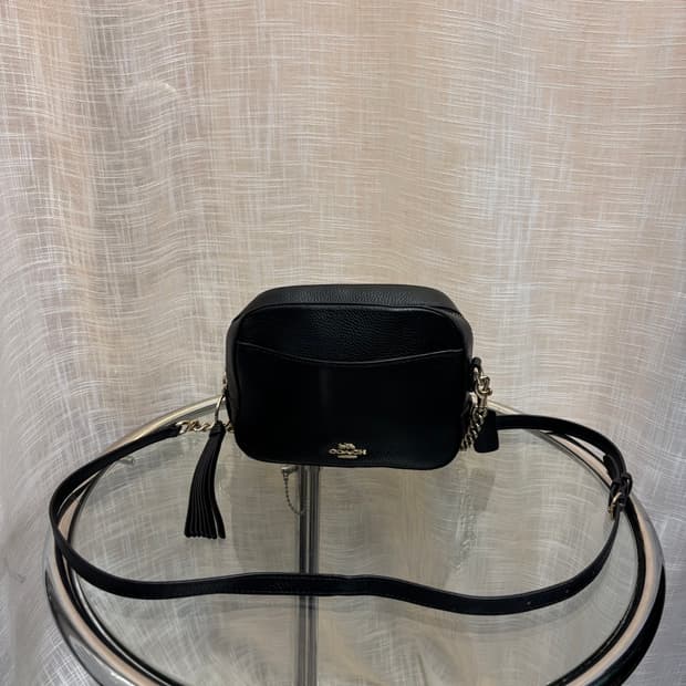 정품 코치 태슬 카메라 크로스백    