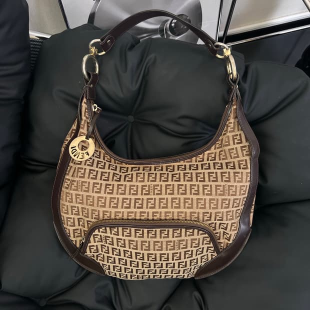 펜디 FF 로고 호보백 브라운