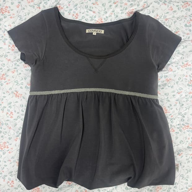 LACE BALLOON T-SHIRT DARK GREY LACE BALL