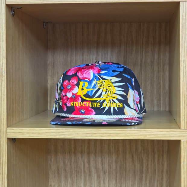 하와이안 플로럴 패턴 로프캡