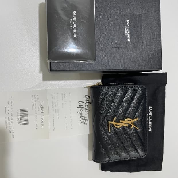 입생로랑 모노그램 컴팩트 지갑