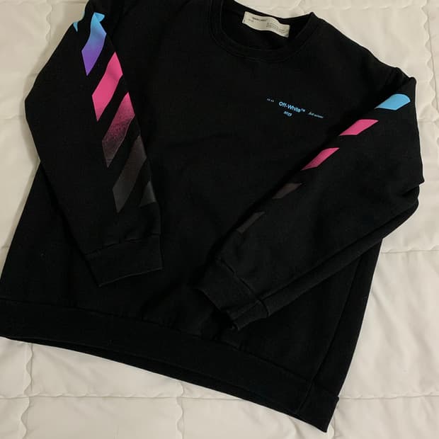 오프화이트 2019 맨투맨