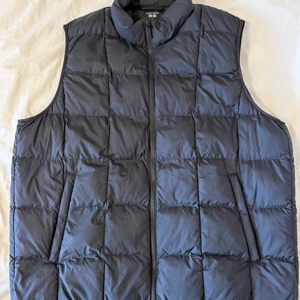 유니클로 퍼프테크 베스트 블랙 XL