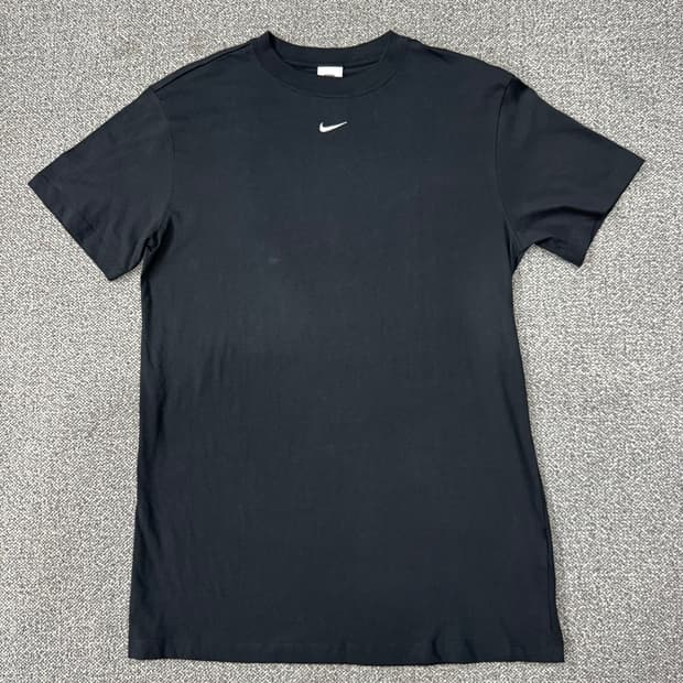 나이키 스우시 여성 반팔