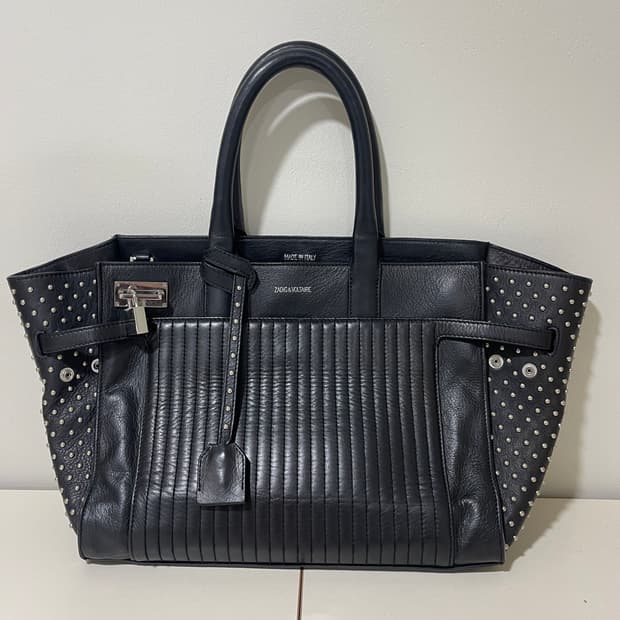 자딕앤볼테르 블랙 스터드 가죽 토트백