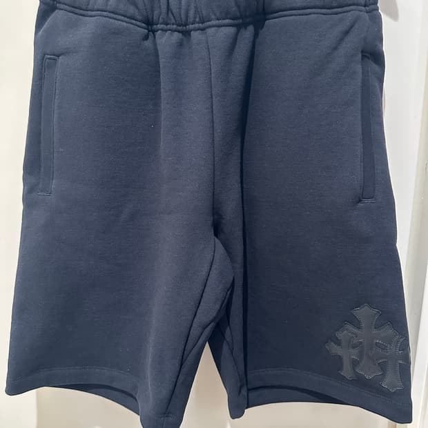 크롬하츠 페이퍼잼 트리플 크로스 레더 패치 스웻 팬츠 반바지