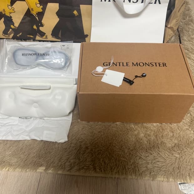 젠틀몬스터 & 마르지엘라 MM212 블랙 클리어
