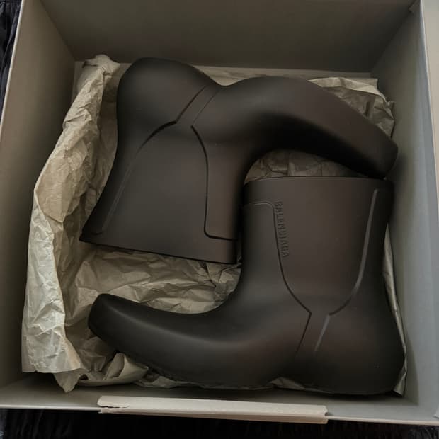 발렌시아가 엑스커버터 부츠 41