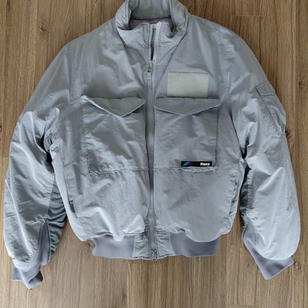 퍼즈 그레이 패딩자켓 L사이즈