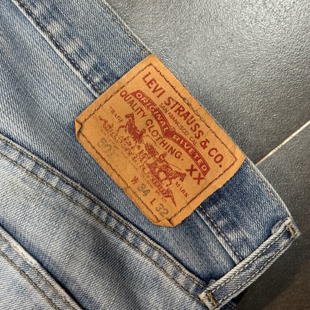 LEVIS 501