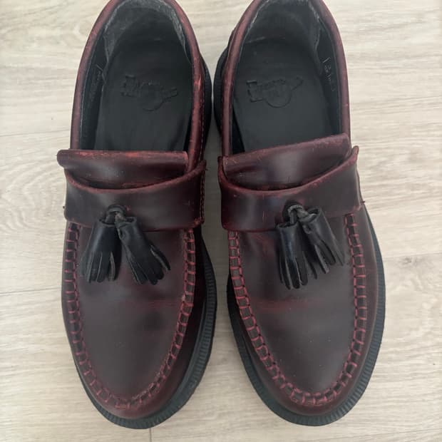 닥터마틴 아드리안 태슬 버건디 로퍼 230-235