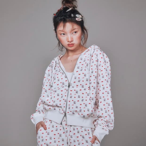 유희 패턴 후드집업