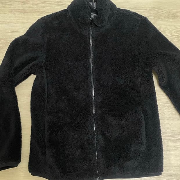 유니클로 검은색 후리스