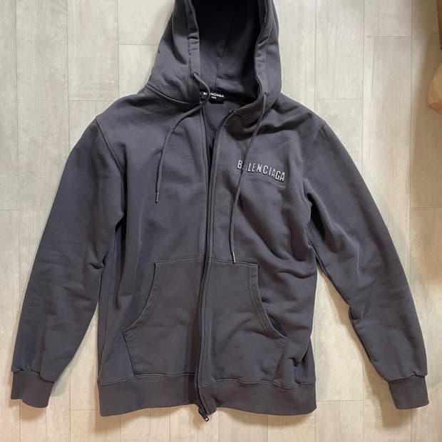 발렌시아가 후디