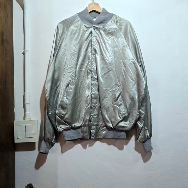 Promo Satin Varsity Jacket (새틴 바시티)