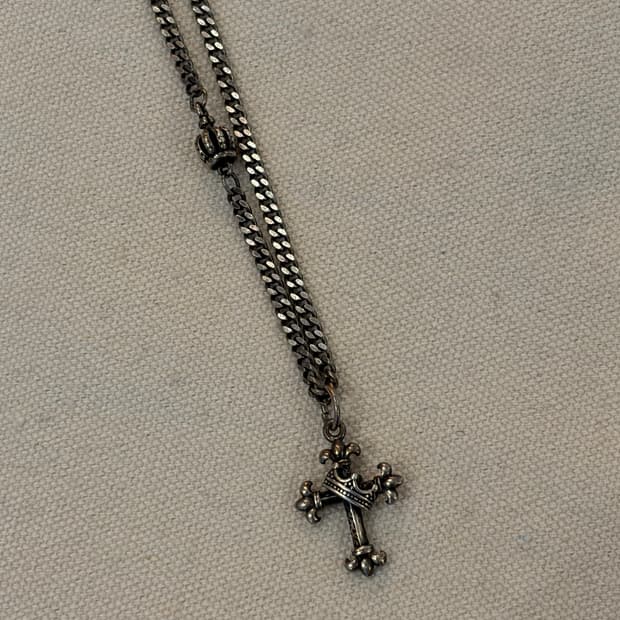 고딕 크라운 크로스 실버925 목걸이