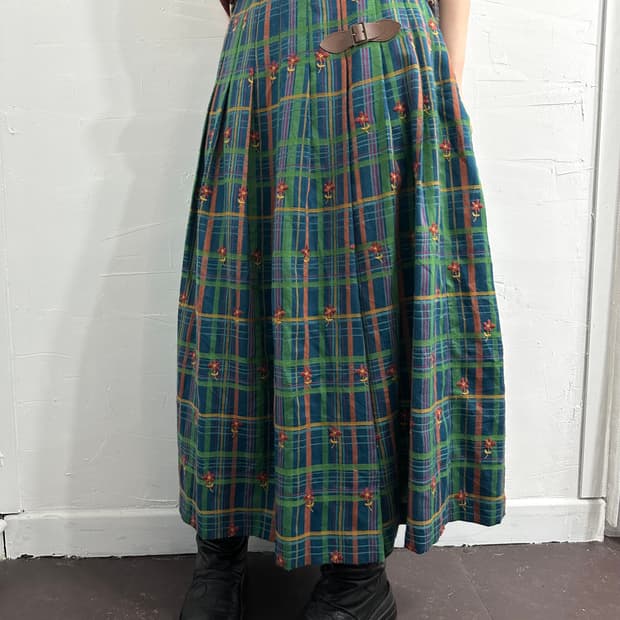 jocomomola flower check buckle skirt