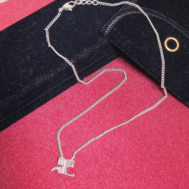 실버 쿠레쥬 목걸이 핑크큐빅