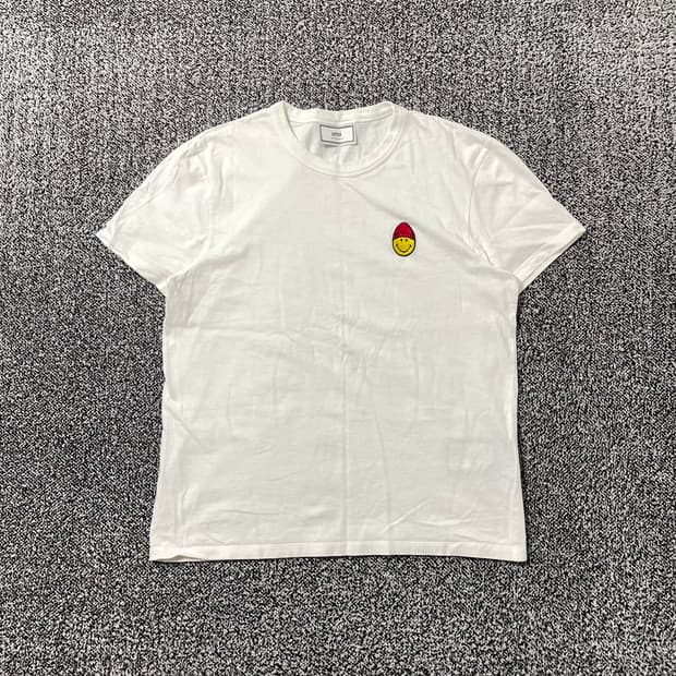 빈티지9.. AMI 아미 스마일 반팔 티셔츠 반팔티 숏슬리브 화이트