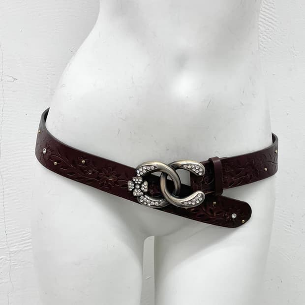 리얼레더 오리엔탈 큐빅 버클 벨트