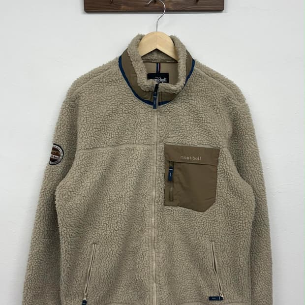[110] 몽벨 스몰로고 양털 쉐르파 자켓