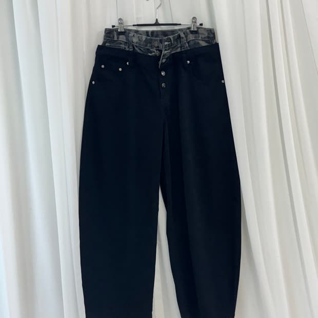 OY LAYERED WAIST WIDE VOLUME PANTS