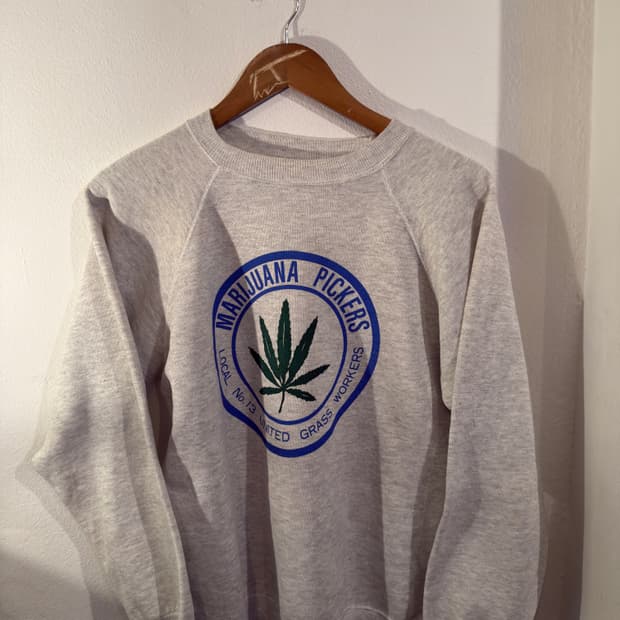 90s Marijuana sweatshrit…