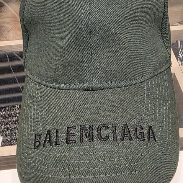 발렌시아가 볼캡 