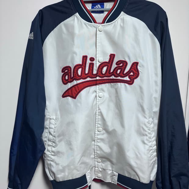 아디다스 바람막이 바시티자켓