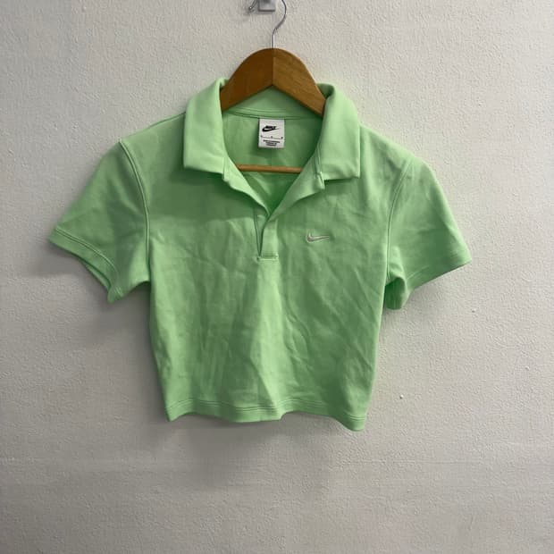 나이키 여 크롭 민트 카라 티셔츠 (85)